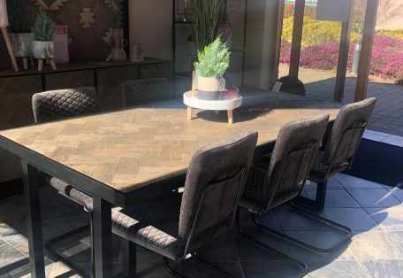 Herringbone table