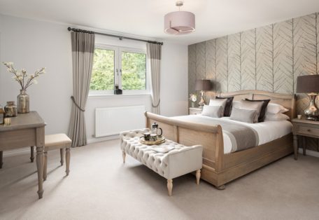 Marr_Showhome_-_Master_932_605_90_c1_c