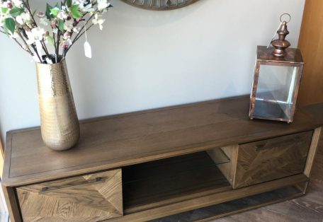 Theodore TV Unit