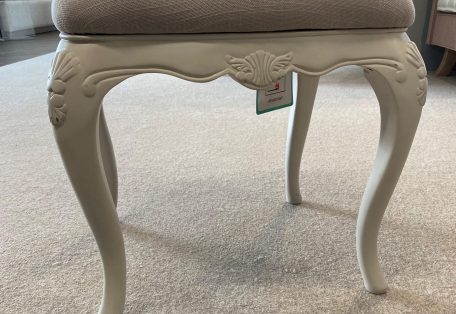 WG Etienne Stool Full
